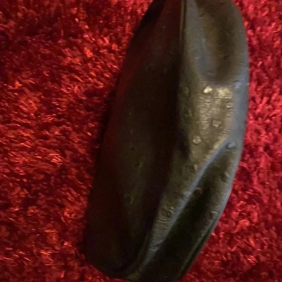 Shiseido black faux leather  makeup bag - Picture 10 of 12